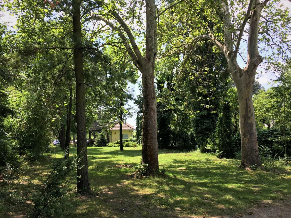Honved Apartmanhaz Balatonlelle Exterior photo